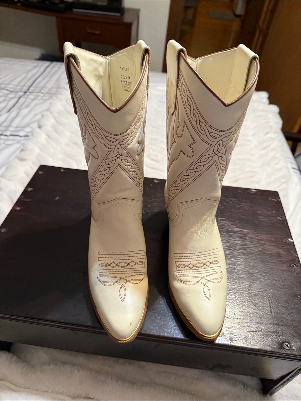 Women’s Acme Vintage Pointed-Toe Western Boots